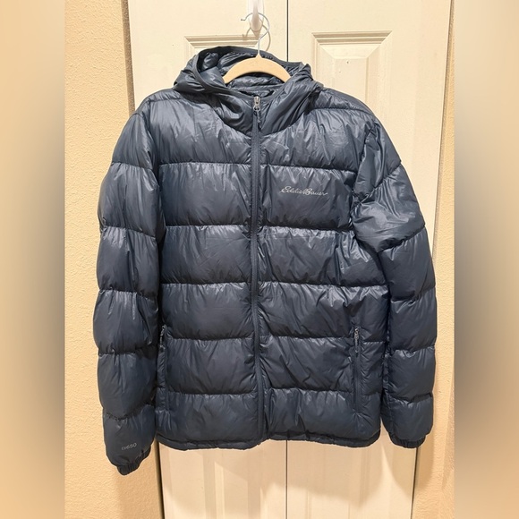 Eddie Bauer Wide Channel Hooded Down Jacket 650Fill Power in Storm,size M - Picture 7 of 8